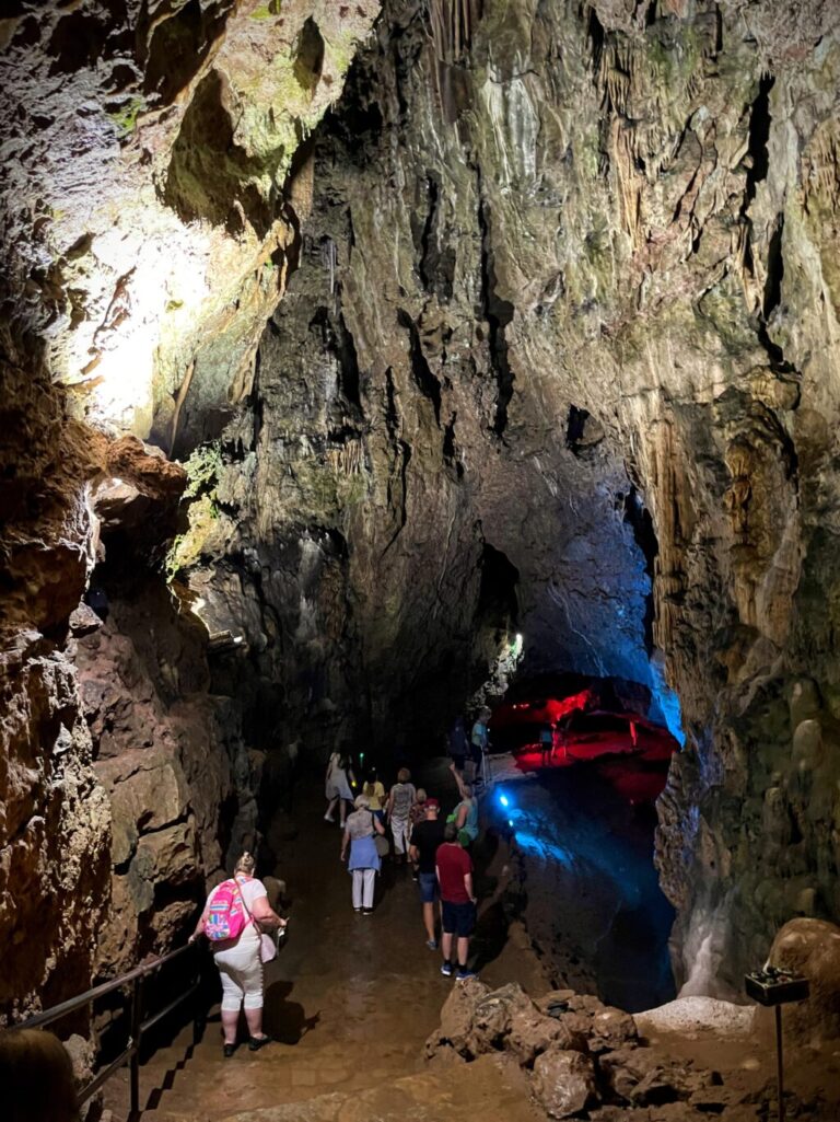 〝魔女の隠れ家〟ウーキー・ホールを訪れて。 🇬🇧 テムズの畔で|𝐋𝐢𝐟𝐞 𝐁𝐲 𝐓𝐡𝐞 𝐓𝐡𝐚𝐦𝐞𝐬 🇬🇧